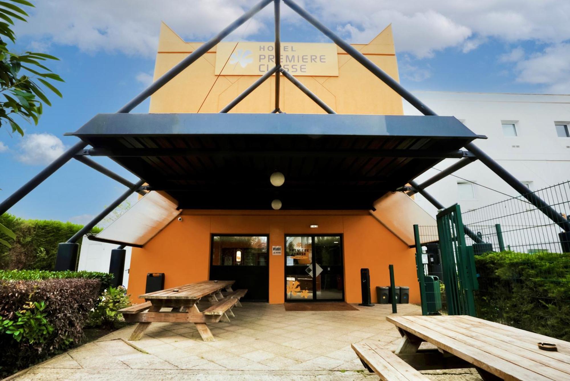 Hotel Première Classe Gatines